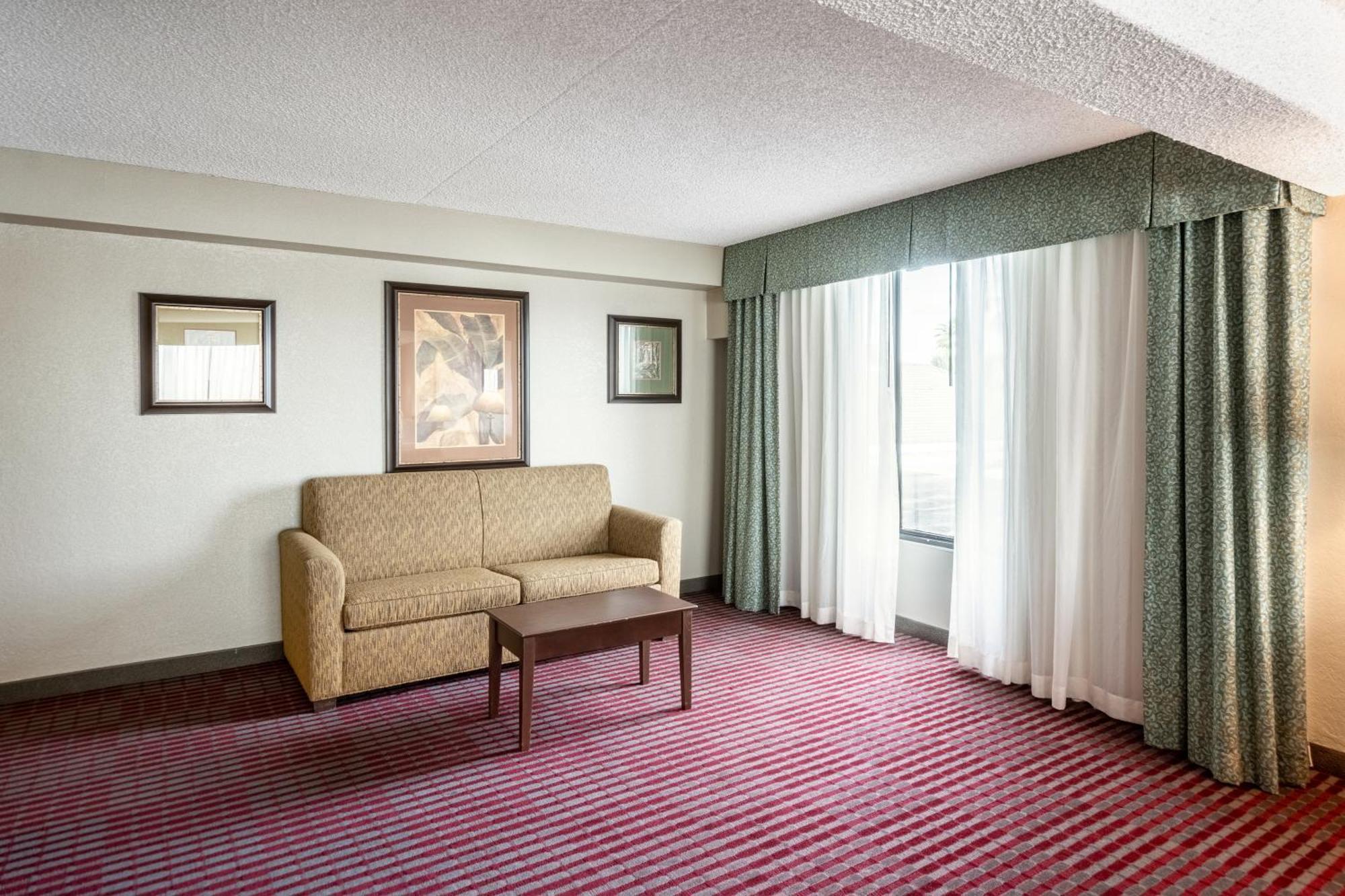 Lakeland Hotel Dış mekan fotoğraf